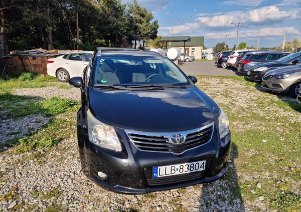 Toyota Avensis cena 19900 przebieg: 268000, rok produkcji 2011 z Lubartów małe 121